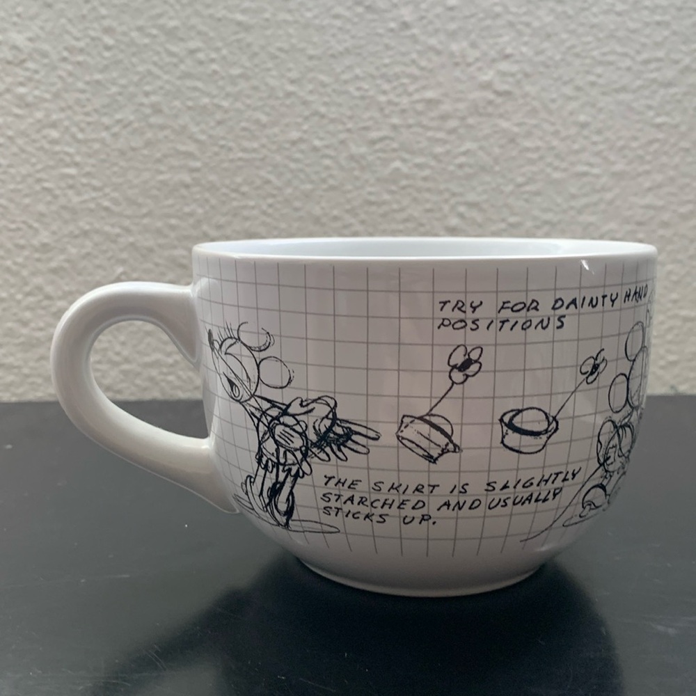 NWOT Minnie Mouse Sketch Mug